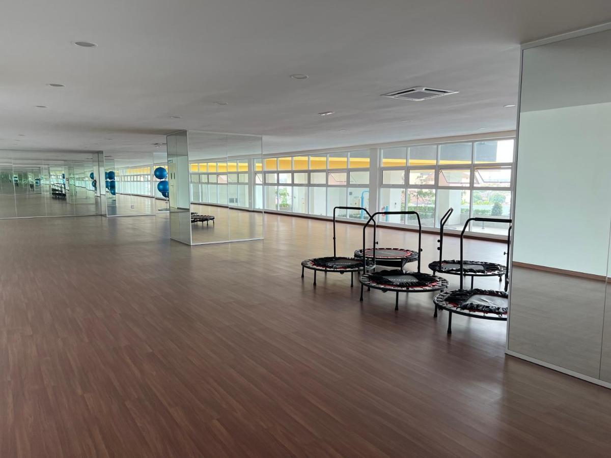 New!! Loving Night Novo 2Br 4-9Pax I Jonker I Netflix I Family Apartamento Malacca Exterior foto