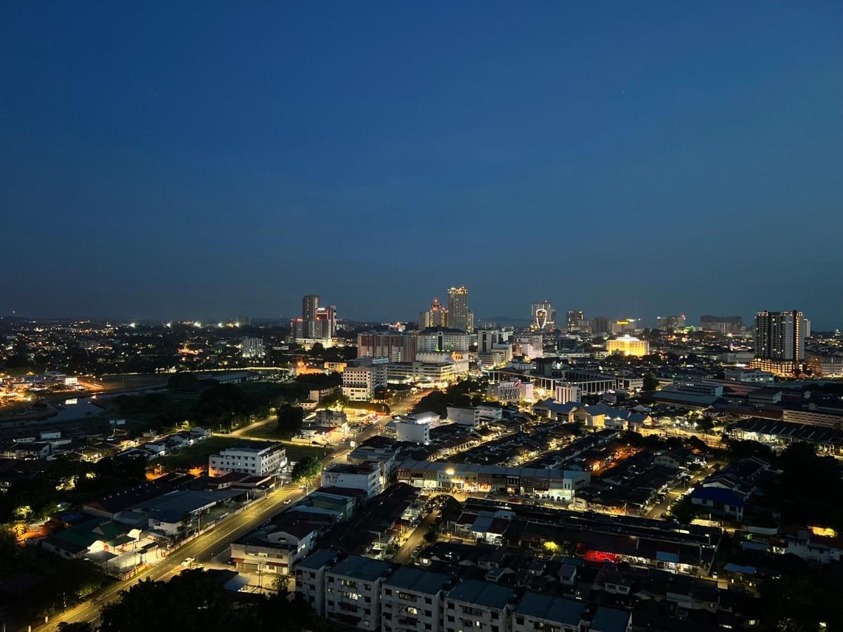 New!! Loving Night Novo 2Br 4-9Pax I Jonker I Netflix I Family Apartamento Malacca Exterior foto